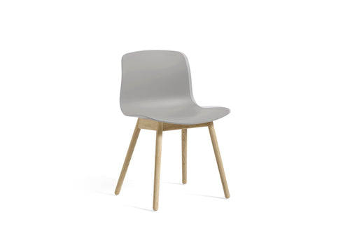 About A Chair AAC 12
